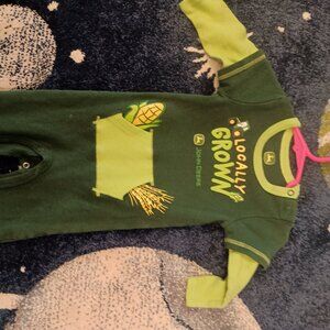 Boys 6-9 months lot of clothes